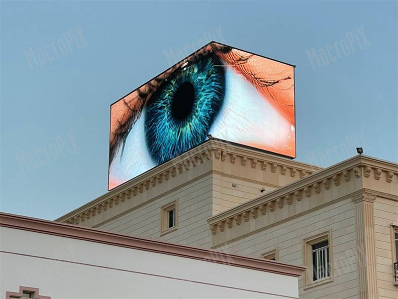 large 3D advertising screen