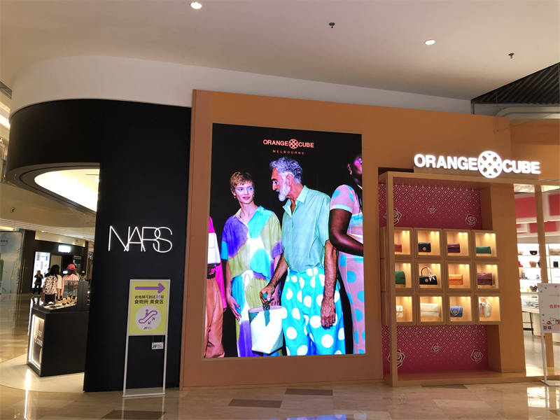 Shop Interior Design and Mall Led Displays